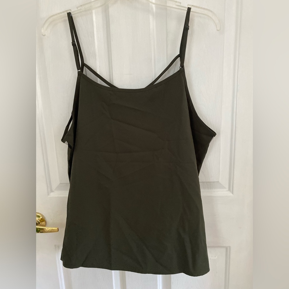 WOMEN'S  DARK GREEN LIGHTWEIGHT TOP